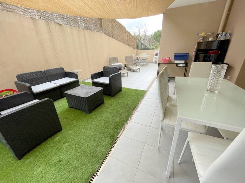 vente appartement Roquefort la bedoule en rez de jardin, terrasse