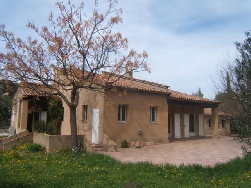 ROQUEVAIRE VENTE villa 6/7 roquevaire cadre champêtre avec terrain plat et maison d'invité