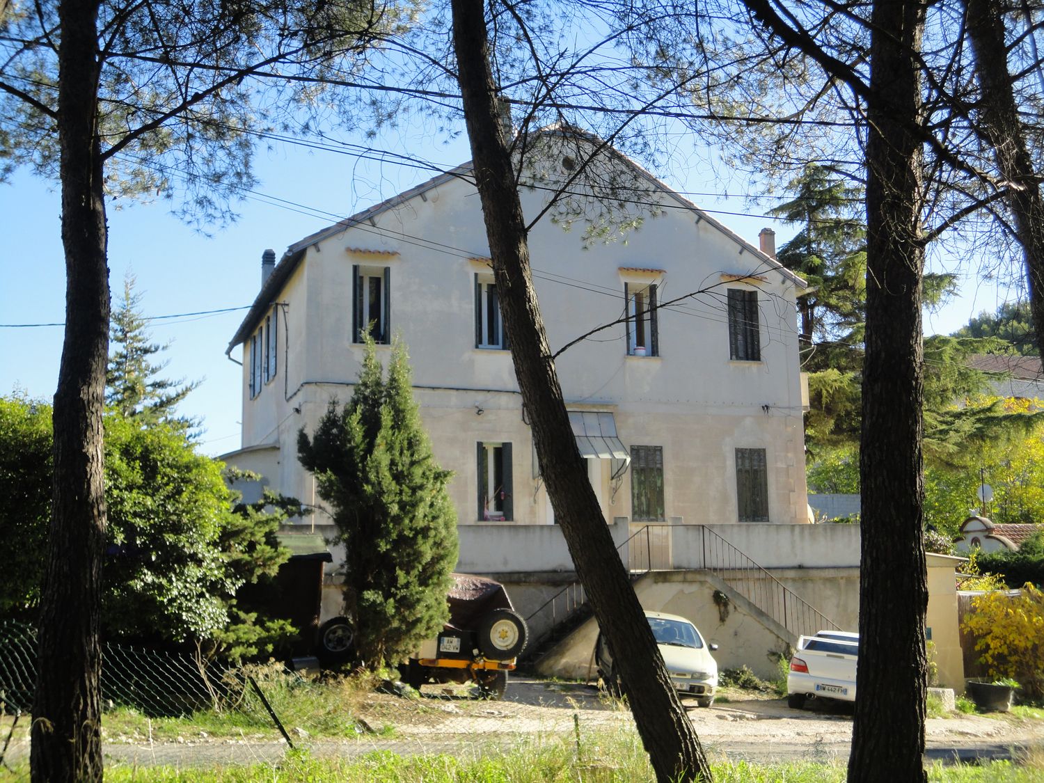 Vente immeuble de 9 logements loués Roquefort la Bédoule